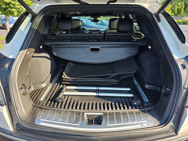 used 2022 Cadillac XT5 car, priced at $31,672