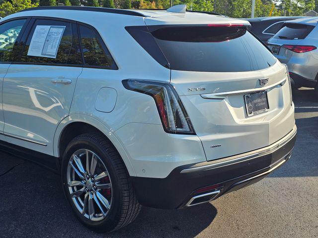 used 2022 Cadillac XT5 car, priced at $31,672