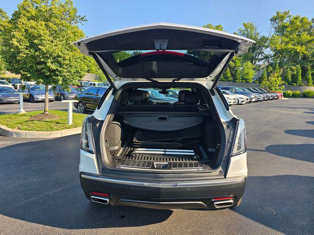 used 2022 Cadillac XT5 car, priced at $31,672