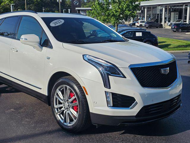 used 2022 Cadillac XT5 car, priced at $31,672