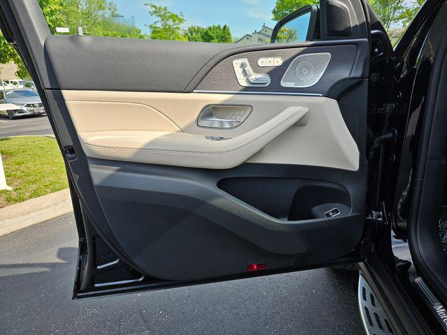 new 2025 Mercedes-Benz GLS 450 car, priced at $96,855