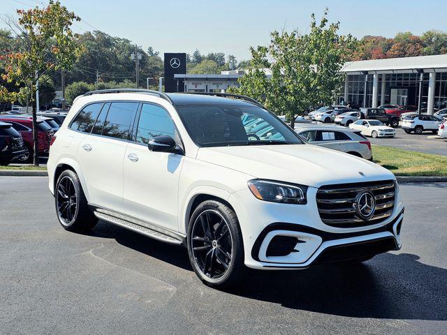new 2025 Mercedes-Benz GLS 580 car, priced at $125,290
