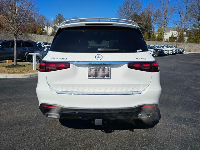 new 2025 Mercedes-Benz GLS 580 car, priced at $125,290