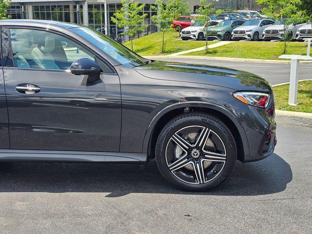 new 2025 Mercedes-Benz GLC 300 car, priced at $68,430