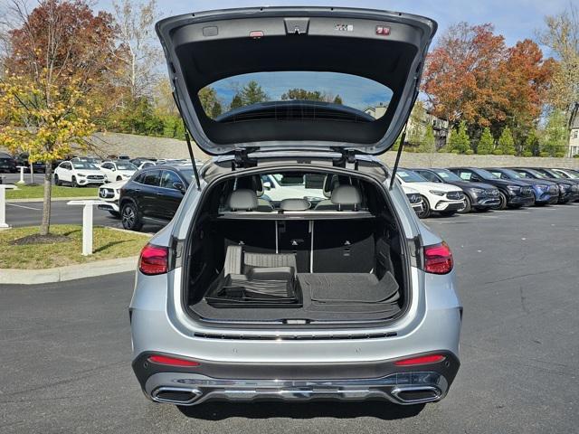 new 2025 Mercedes-Benz GLC 300 car, priced at $61,735