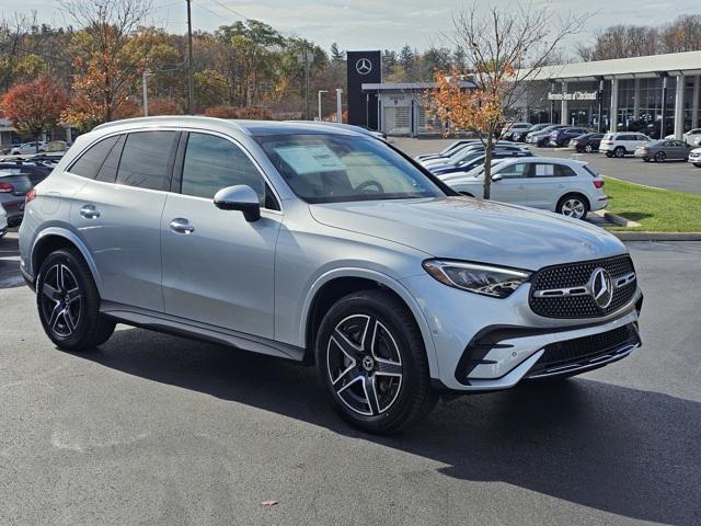 new 2025 Mercedes-Benz GLC 300 car, priced at $61,735