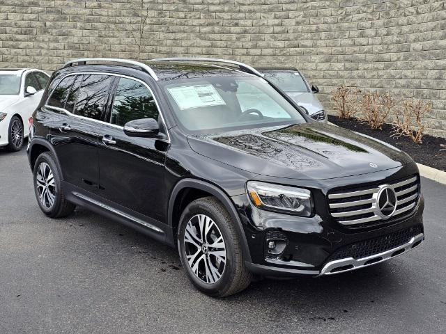 new 2024 Mercedes-Benz GLB 250 car, priced at $53,215