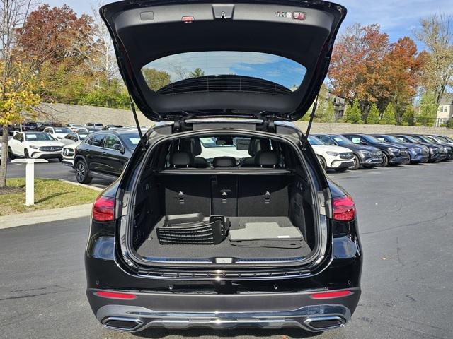 new 2025 Mercedes-Benz GLC 300 car, priced at $57,575