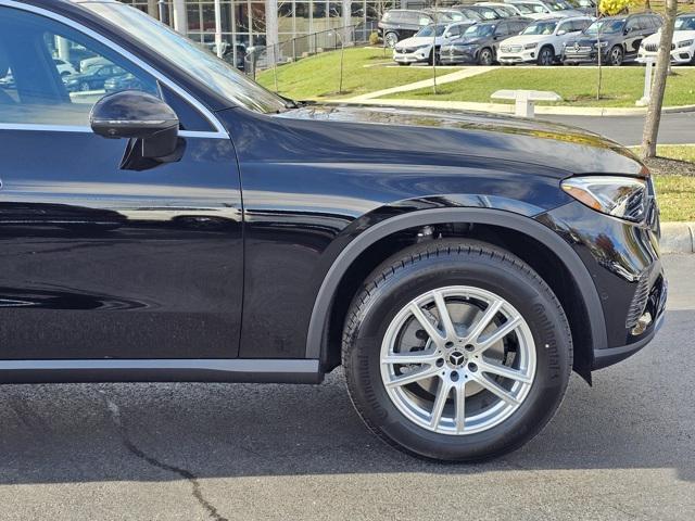 new 2025 Mercedes-Benz GLC 300 car, priced at $57,575