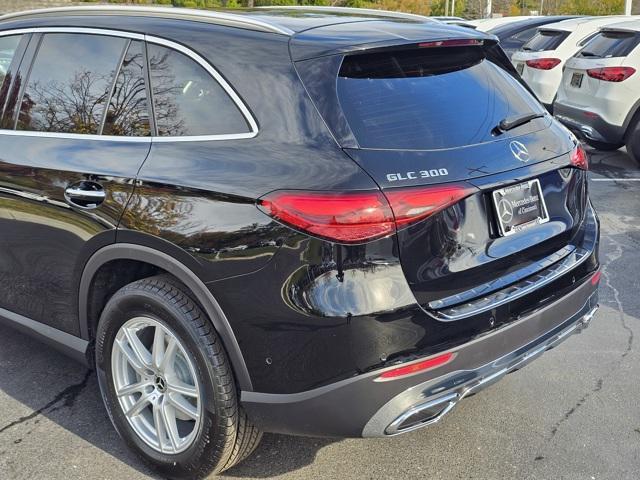 new 2025 Mercedes-Benz GLC 300 car, priced at $57,575