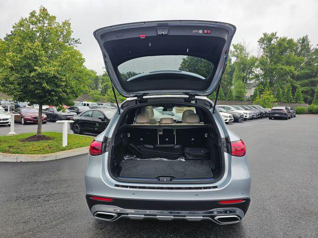 new 2025 Mercedes-Benz GLC 350e car, priced at $65,625