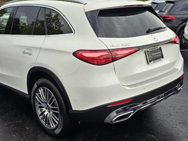 new 2025 Mercedes-Benz GLC 300 car, priced at $60,265