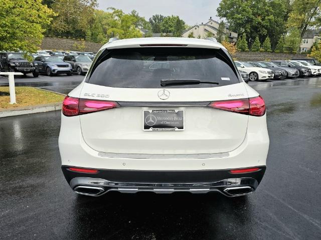 new 2025 Mercedes-Benz GLC 300 car, priced at $60,265