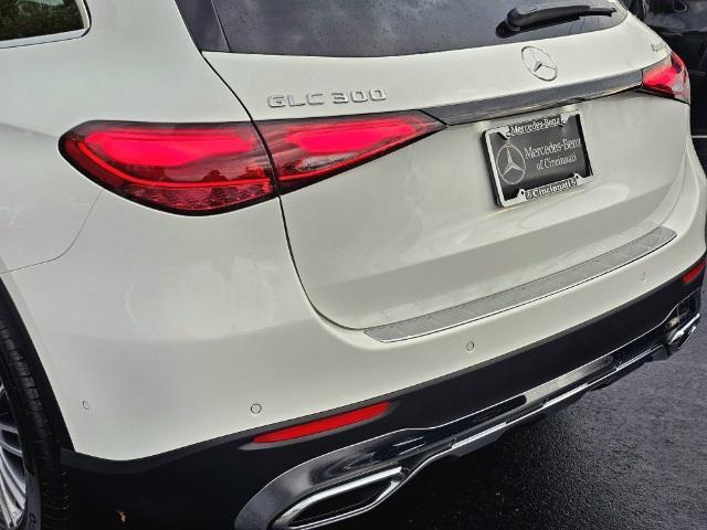 new 2025 Mercedes-Benz GLC 300 car, priced at $60,265