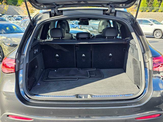 new 2025 Mercedes-Benz GLC 300 car, priced at $60,585