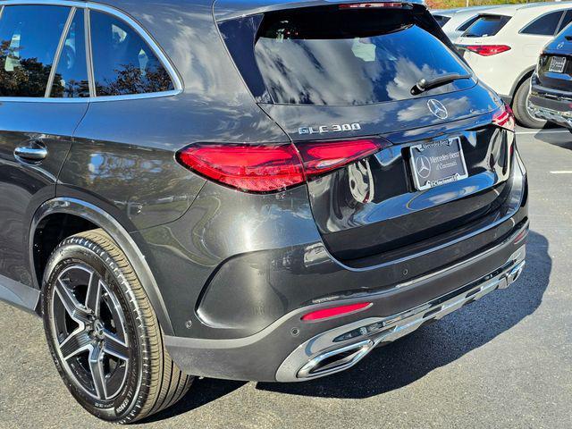 new 2025 Mercedes-Benz GLC 300 car, priced at $60,585