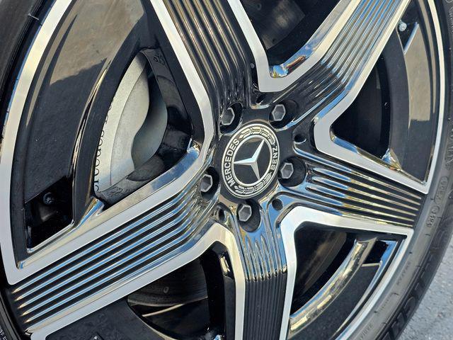 new 2025 Mercedes-Benz GLC 300 car, priced at $60,585