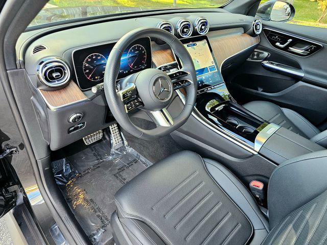 new 2025 Mercedes-Benz GLC 300 car, priced at $60,585