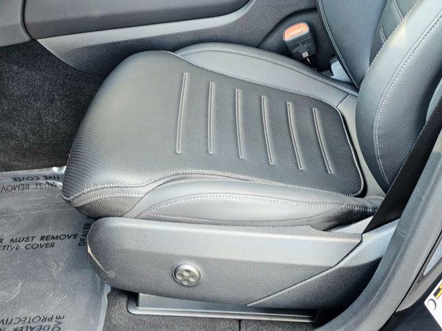 new 2025 Mercedes-Benz GLC 300 car, priced at $60,585