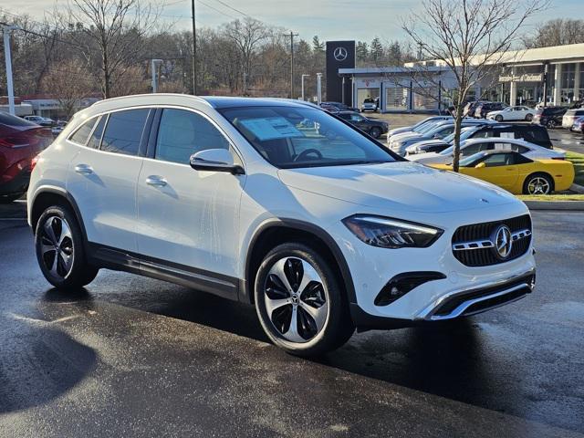 new 2025 Mercedes-Benz GLA 250 car, priced at $51,805