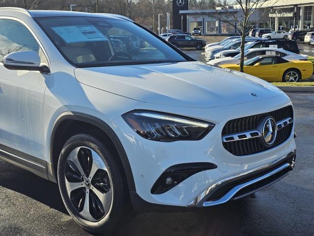 new 2025 Mercedes-Benz GLA 250 car, priced at $51,805