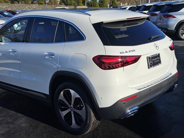 new 2025 Mercedes-Benz GLA 250 car, priced at $51,805