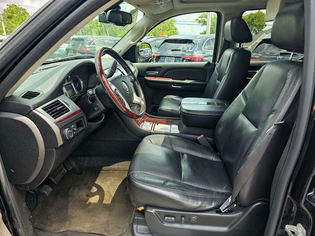 used 2009 Cadillac Escalade car, priced at $9,850