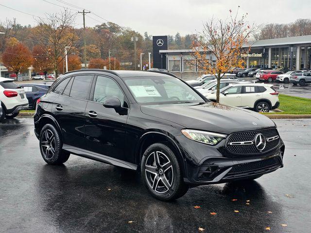 new 2026 Mercedes-Benz GLC 300 car, priced at $61,115