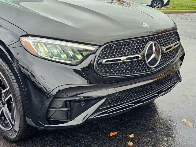 new 2026 Mercedes-Benz GLC 300 car, priced at $61,115