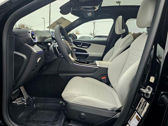new 2026 Mercedes-Benz GLC 300 car, priced at $61,115