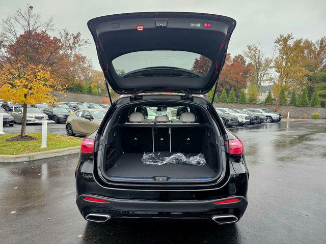 new 2026 Mercedes-Benz GLC 300 car, priced at $61,115