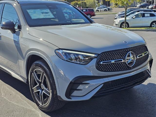 new 2025 Mercedes-Benz GLC 300 car, priced at $62,005