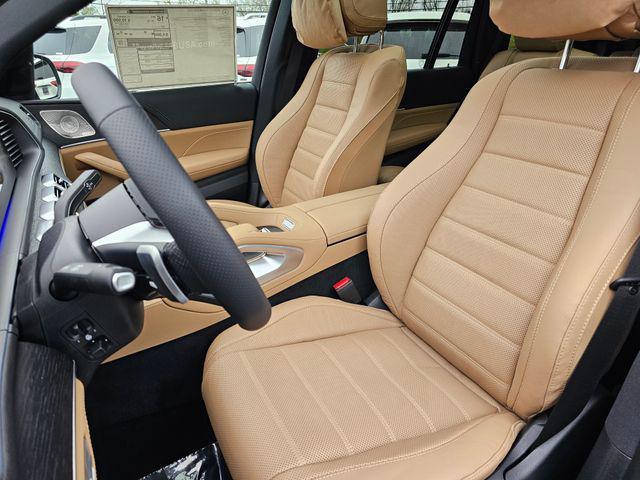 new 2025 Mercedes-Benz GLS 580 car, priced at $132,110