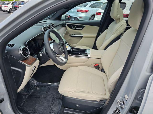 new 2025 Mercedes-Benz GLC 300 car, priced at $56,755