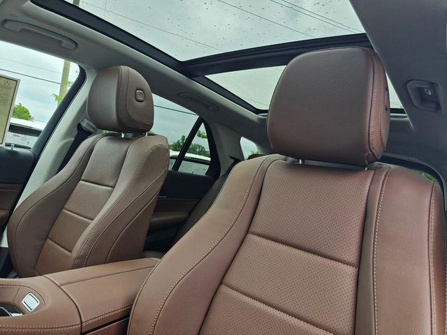 new 2025 Mercedes-Benz GLE 450e car, priced at $84,025