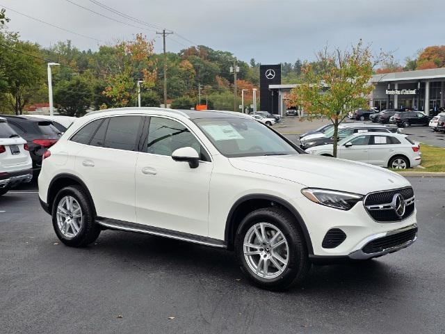 new 2025 Mercedes-Benz GLC 300 car, priced at $60,315