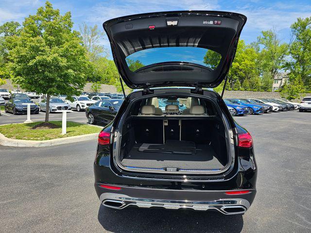 new 2025 Mercedes-Benz GLC 300 car, priced at $56,605