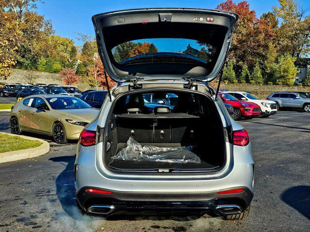 new 2026 Mercedes-Benz GLC 300 car, priced at $61,785