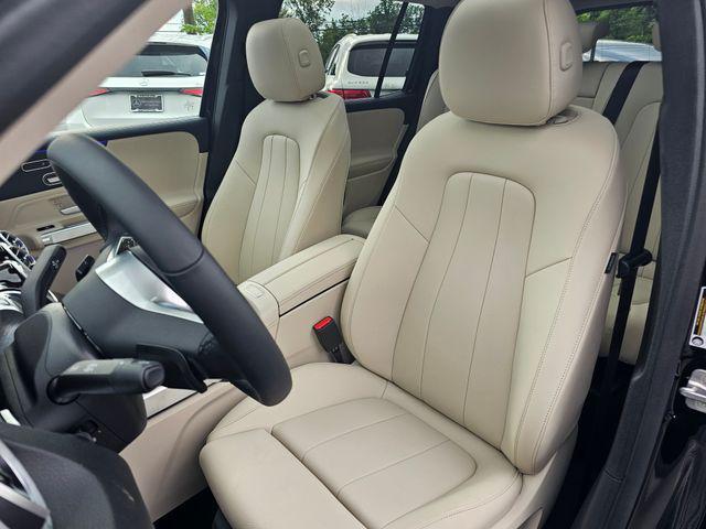 new 2025 Mercedes-Benz GLB 250 car, priced at $52,985