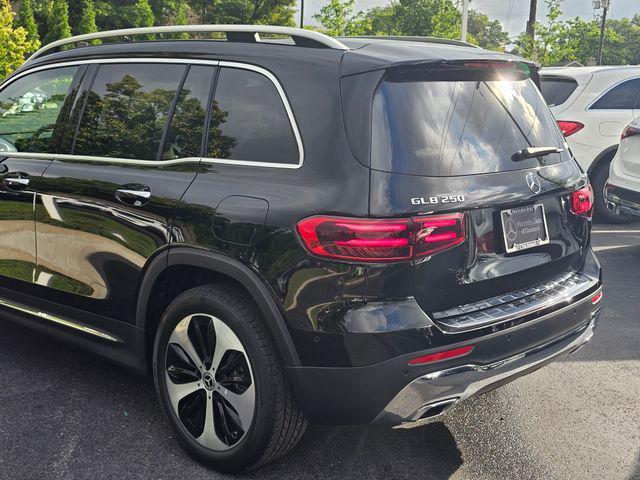 new 2025 Mercedes-Benz GLB 250 car, priced at $52,985
