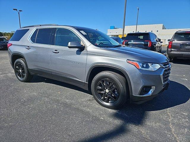 used 2021 Chevrolet Traverse car, priced at $27,400