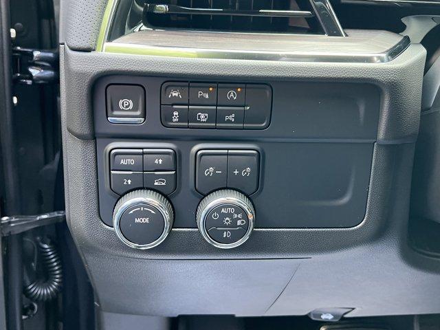 new 2025 Chevrolet Suburban car, priced at $86,594