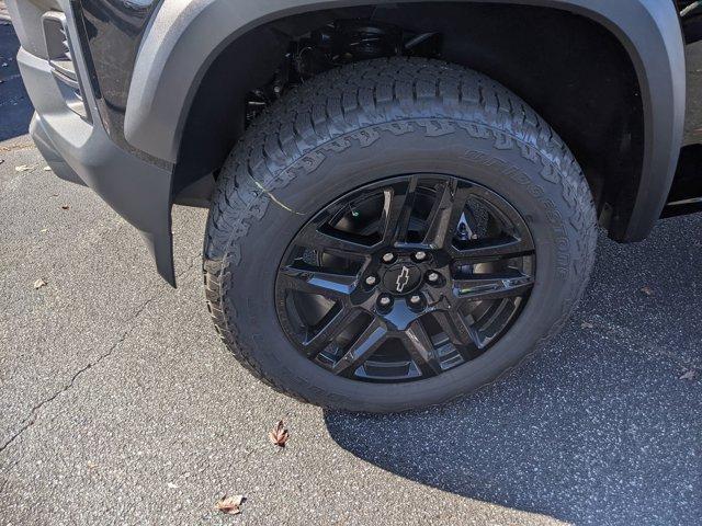 new 2024 Chevrolet Colorado car, priced at $42,865