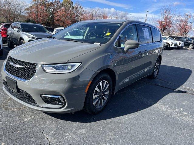 used 2022 Chrysler Pacifica Hybrid car, priced at $32,900