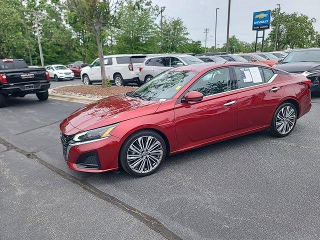 used 2023 Nissan Altima car, priced at $25,900