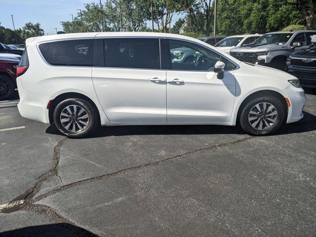 used 2023 Chrysler Pacifica Hybrid car, priced at $25,900