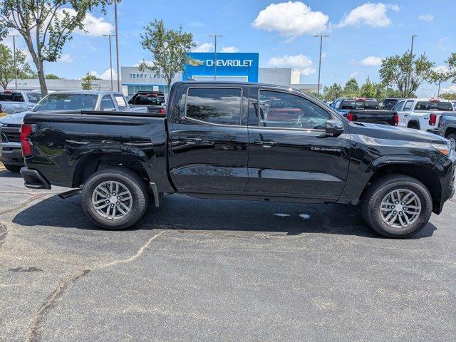 new 2025 Chevrolet Colorado car, priced at $38,490