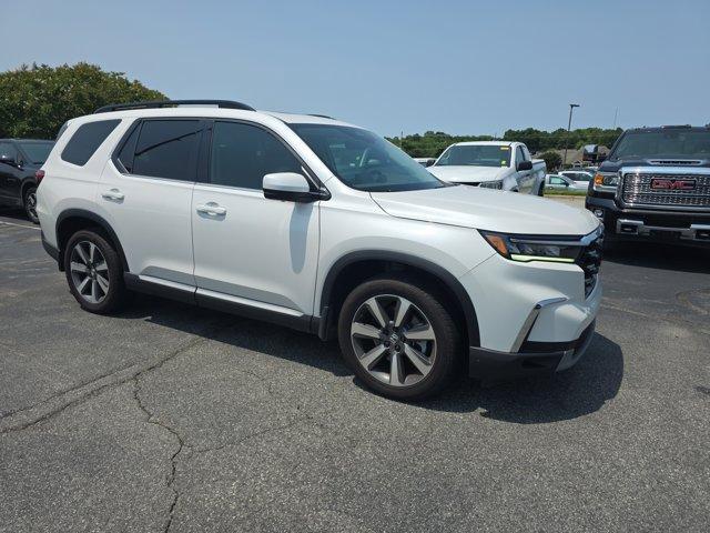 used 2025 Honda Pilot car, priced at $49,900