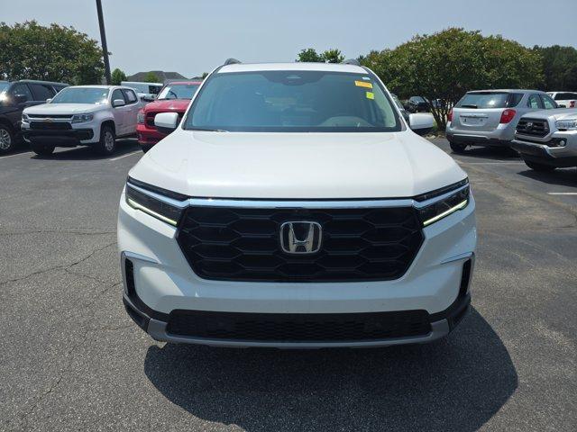 used 2025 Honda Pilot car, priced at $49,900