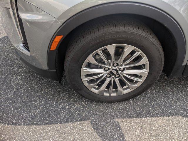 used 2024 Cadillac XT4 car, priced at $32,900